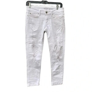 DENIZEN Levi's women's size 28 white cropped distressed jeans inseam 24"